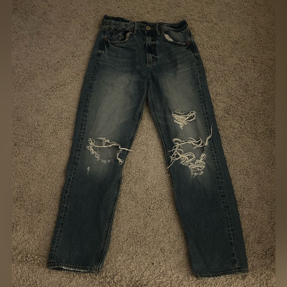 american eagle mom jeans